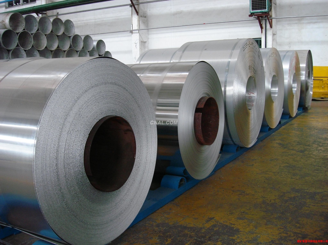 Coil di alluminio laminato con pellicola protettiva PVDF pre-tinto per una protezione elegante e duratura