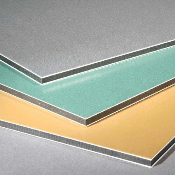 Pannello composito di alluminio ad alto lucido che protegge la superficie con rivestimento nano-PVDF e vernice auto-pulizia