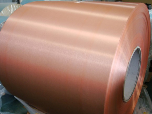 Coil di alluminio laminato con pellicola protettiva PVDF pre-tinto per una protezione elegante e duratura
