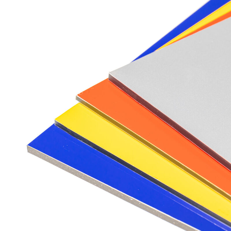 Pannelli compositi in alluminio rivestito in PVDF da 4 mm, leggeri e resistenti alle intemperie, per il rivestimento di facciate continue esterne