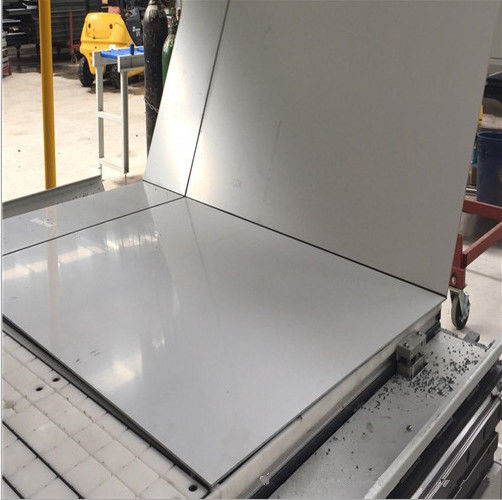 Prodotto in vendita a caldo, carta di alluminio per pannelli ACP 4x8 ft Disponibile su misura, facile da installare, materiale da costruzione per decorazioni interne ed esterne