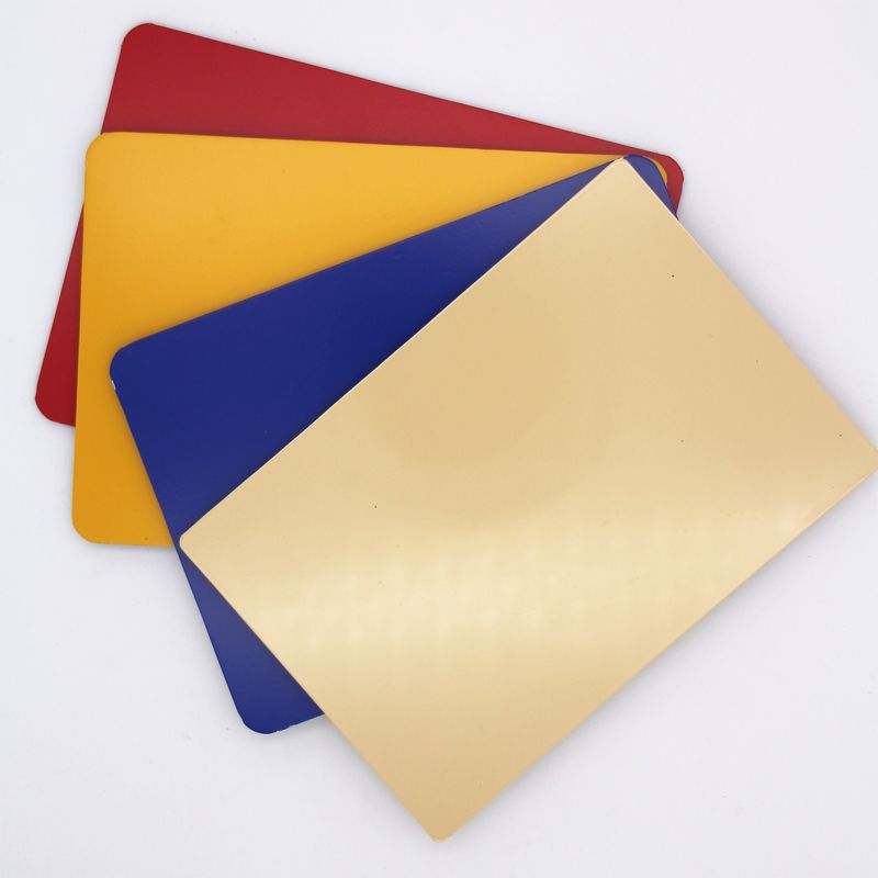Pannello composito in alluminio ad alto lucido con rivestimento PVDF Protezione definitiva per la superficie del tuo edificio