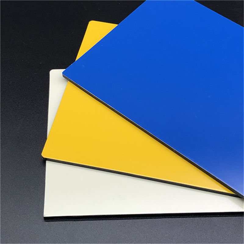 FR B1 A2 ACP Fabbricazione di pannelli compositi in alluminio a base di alucobondo per rivestimenti, pareti di tende, bordi e decorazioni interne