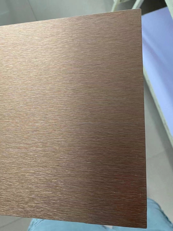 Elegante e leggero pannello composito di alluminio spazzolato con una vasta gamma di colori per la vostra costruzione contemporanea