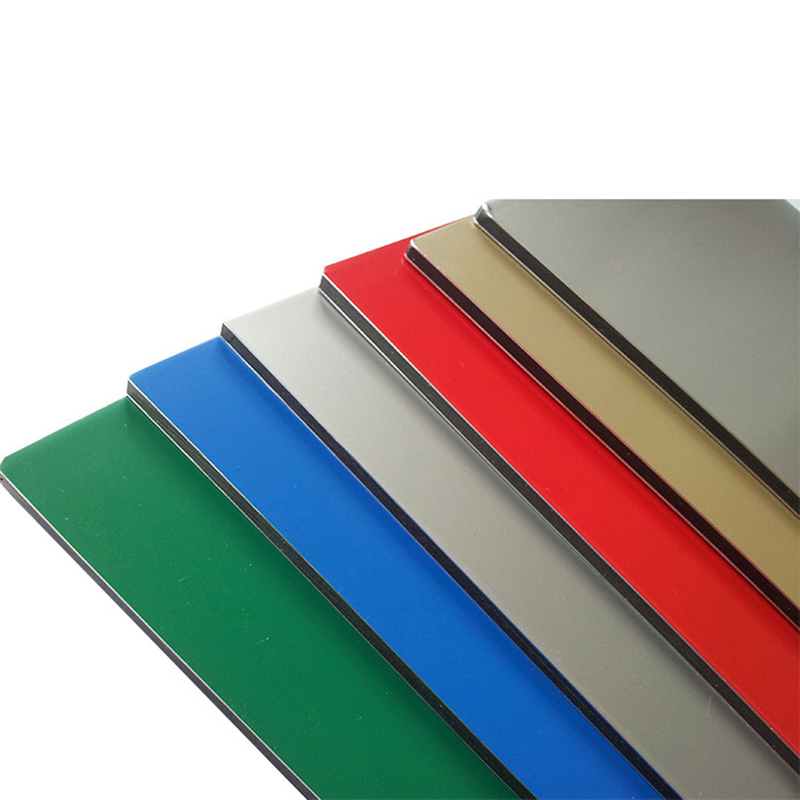 Pannello composito in alluminio con rivestimento PVDF da 25um-30um per facciate di edifici moderni e eleganti
