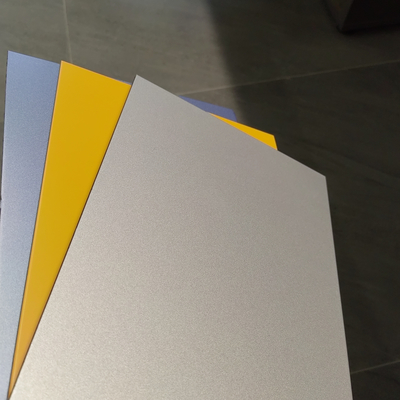 Il pannello composito di alluminio ACP di colore solido 4*8 riveste il rivestimento di PVDF