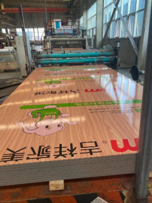 Cherry Oak Aluminum Composite Plastic riveste il legno di pannelli della noce di 6mm per la parete interna