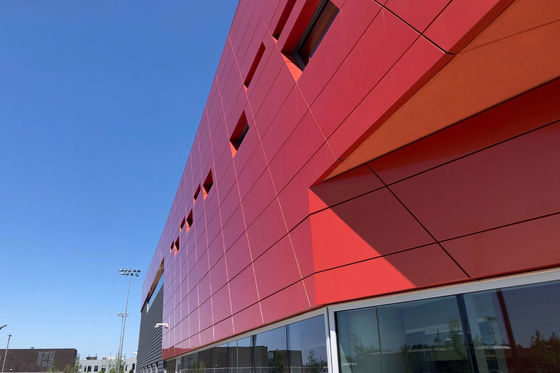 Pannello composito in alluminio ad alto lucido con rivestimento PVDF Protezione definitiva per la superficie del tuo edificio