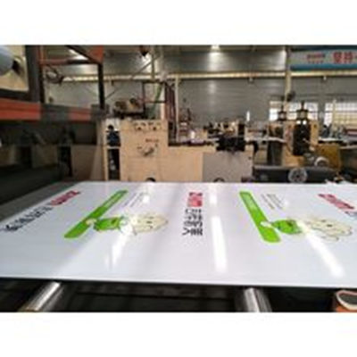 pannello composito di alluminio del PE ininterrotto del centro di 3mm per la divisione e l'insegna