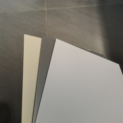 il pannello composito di alluminio ACP di 1240m PVDF riveste per il peso leggero dell'insegna